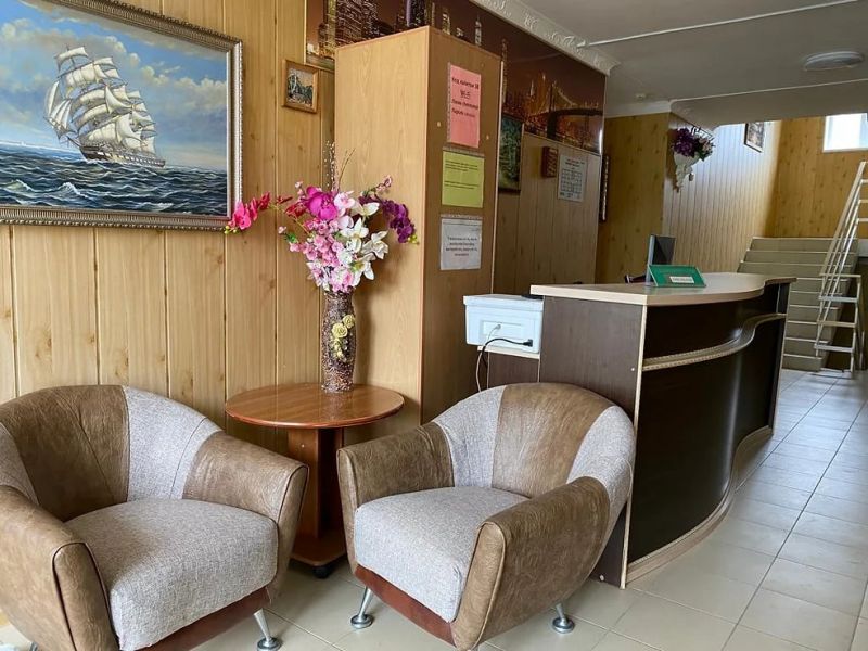 Отель "Черноморский"