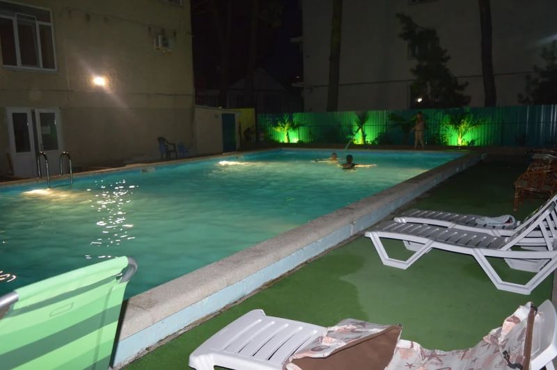 Отель "Черноморский"