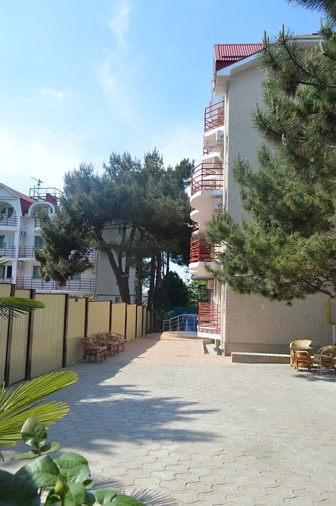 Отель "Черноморский"