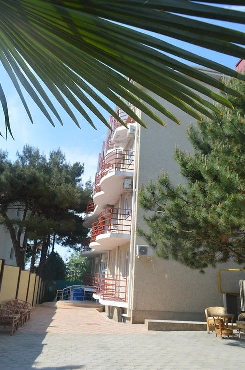 Отель "Черноморский"