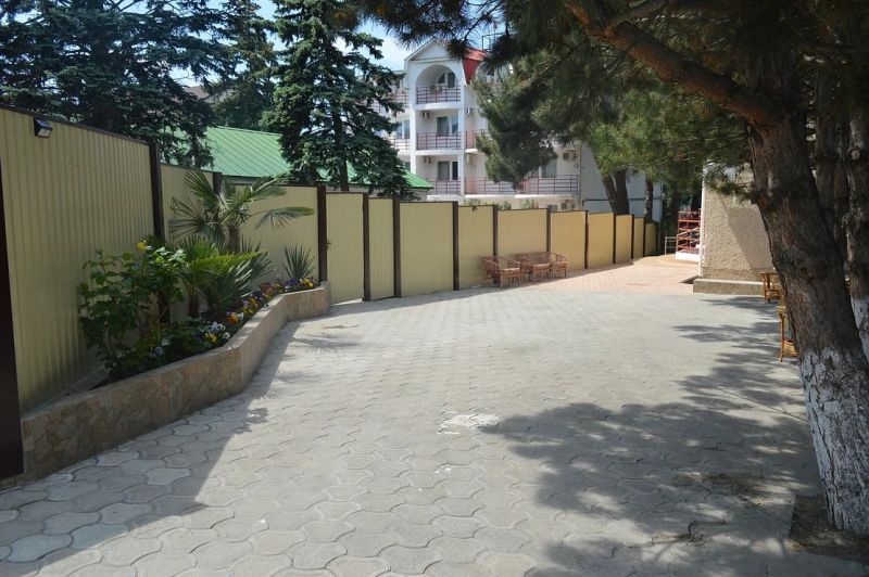 Отель "Черноморский"