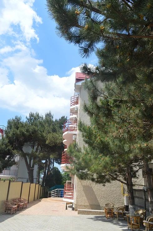 Отель "Черноморский"