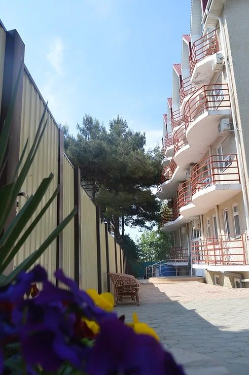 Отель "Черноморский"