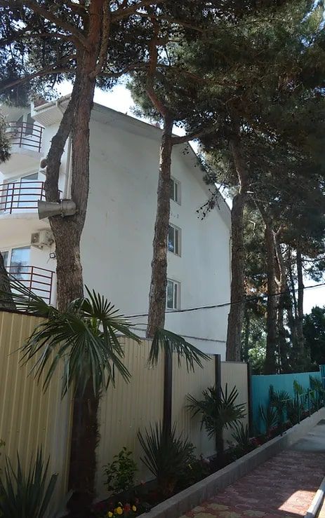 Отель "Черноморский"